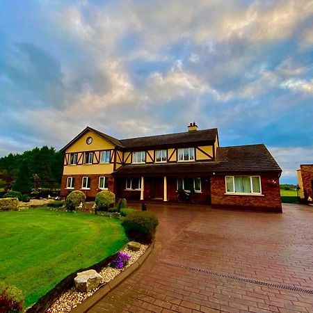 Tudor Lodge Bed&Breakfast Tullamore Exterior foto